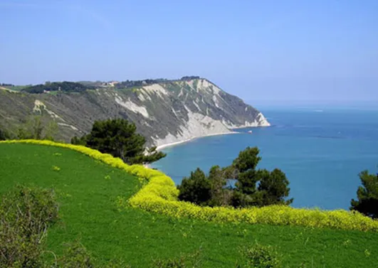 Conero Riviera e-bike tour | Electric bike rental | Marche coast